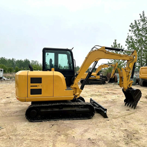 Excavadora Usada con Sistema Hidráulico Confiable, Certificación CE y EPA, Máquina Casi Nueva, Aproximadamente 300 Horas de Trabajo, Inspección por Video - Product Image 1