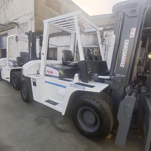 מלגזות TCM FD70Z8 משומשות במשקל 7 טון עם הזזה צידית, מלגזות 7 טון, מנועי דיזל במשקלים 5, 7 ו-10 טון זמינות למכירה - Product Image 1