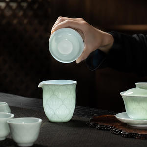 Service à thé Kung Fu en céramique de Jingdezhen, résistant à la chaleur, style vintage, luxe léger, en porcelaine bleu ombre, avec couvercle sculpté, bol, théière et tasses, ensemble <span class=keywords><strong>complet</strong></span> - Product Image 3