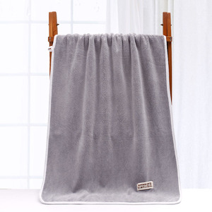 Vente en gros d'épaisseur séchage rapide absorbant bord blanc 80*150cm <span class=keywords><strong>550g</strong></span> Coral Fleece Grande <span class=keywords><strong>serviette</strong></span> <span class=keywords><strong>de</strong></span> <span class=keywords><strong>bain</strong></span> en microfibre - Product Image 4