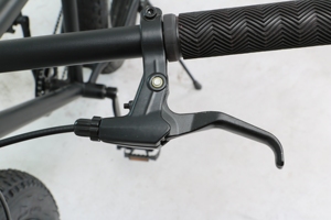 Vélo de neige hybride 12 vitesses, couleurs personnalisables, logo, pneus antidérapants, vente en gros, vélo de neige de sécurité et de fitness - Product Image 6