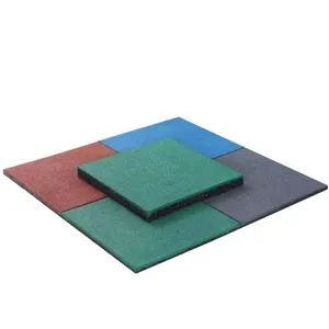 Terrain de jeu intérieur pour salle de sport Briques en caoutchouc emboîtables EPDM Revêtement de sol extérieur en rouleau et tapis Revêtement de sol protecteur