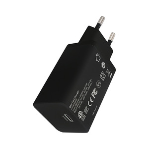 Chargeur PD double port 65W, adaptateur pliable GaN avec ports Type-C pour les normes australiennes et britanniques - Product Image 4