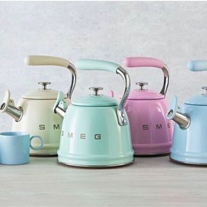Bouilloire sifflante rétro <span class=keywords><strong>SMEG</strong></span> en acier inoxydable 304, capacité 2,3 L, compatible induction et flamme nue, pour la cuisine et la maison - Product Image 4