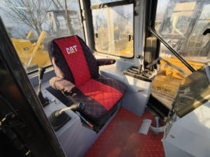 Caterpillar <span class=keywords><strong>CAT</strong></span> D7G digunakan bulldoser hidrolik Crawler <span class=keywords><strong>Dozer</strong></span> CATD6R kucing D6G D6M D5k D5h D5 D4 <span class=keywords><strong>D6</strong></span> untuk dijual - Product Image 6