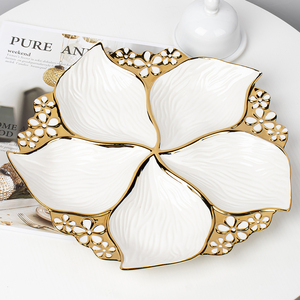 Nuovo Prodotto: Piatto Decorativo in Ceramica a Forma di Foglia, Lussuoso Portadolci Placcato Oro, Piatto Divisorio per Frutta - Product Image 2