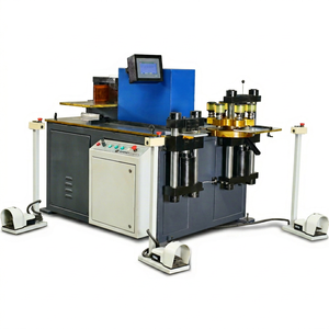 Machine de traitement de barres de cuivre et d'aluminium CNC hydraulique pour le poinçonnage, le pliage et la découpe, fabrication de panneaux électriques - Product Image 1