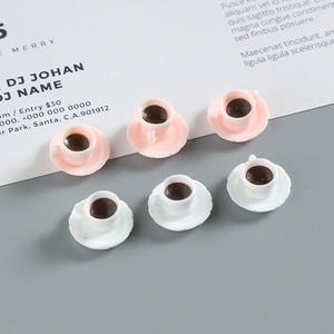 Ornamen Lanskap Mini Resin Baru Bentuk Cangkir Kopi Latte dengan Piring Mini DIY untuk Hiasan - Product Image 3