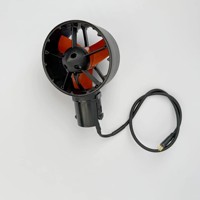 Les propulseurs électriques sont utilisés pour les jet-skis, les bateaux pneumatiques, les kayaks, les planches de surf, les pontons de pêche et les tentes gonflables.