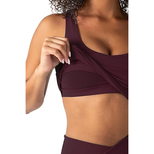 Sujetador deportivo de nailon y elastano de alto brillo FH Premium, top de yoga ultra lujoso elástico en 4 direcciones, chaleco de gimnasio con logo personalizado y sensación de segunda piel - Product Image 3