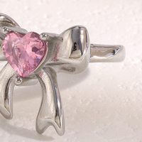 Dreamshow Bague Coeur Zircon Rose Bague Chevalière Design Arc Bague de Fiançailles Plaqué Or Bijoux en Acier Inoxydable