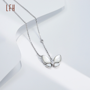 ขายส่งอัญมณีผีเสื้อผู้หญิง18K เครื่องประดับทองแท้สร้อยคอโซ่ไขว้เพทายผีเสื้อเสน่ห์สร้อยคอทองคำบริสุทธิ์18K - Product Image 3