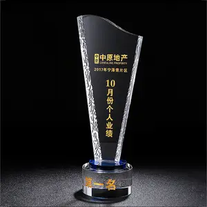 Desain Baru Guangzhou Grosir K9 Kosong Piala Kaca Kristal Logo Kustom Penghargaan Piala Kristal Ukiran Laser dengan Basis Bulat