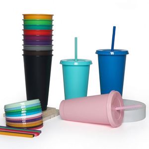 Venta al por mayor: Vasos clásicos de PP de 16 oz con tapas y pajitas, botellas de agua térmicas deportivas modernas, accesorios ligeros para beber, con tapa de rosca para bolsa. - Product Image 1