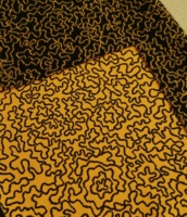 Tissu en polyester recyclé élégant à motif de cocotiers verts floqués, jacquard 3D, pour vêtements