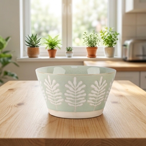 Ciotola in Ceramica Artigianale con Motivo Floreale a Foglie in Rilievo, Verde Pastello, Eco-Friendly, per Campeggio, in Porcellana <span class=keywords><strong>Sgraffito</strong></span>, per Servire - Product Image 3