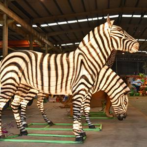 Lanterne LED in Seta Cinese Impermeabili a Forma di Animali per Decorazioni Esterne per Festival, Halloween, Giorno del Ringraziamento, Natale, Capodanno - Product Image 3