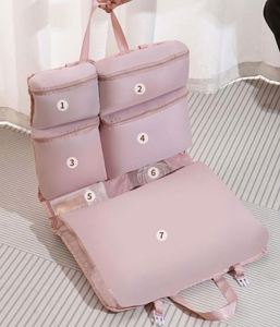 Sac de rangement suspendu multi-compartiments en polyester avec fermeture éclair et poche pour vêtements quotidiens, idéal pour les voyages et les bagages - Product Image 6