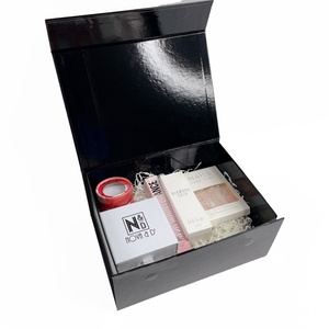 Cajas de Regalo Magnéticas de Lujo con Logotipo Personalizado al por Mayor para Empaque de Ropa y Zapatos, Materiales Reciclados, Grabado en Relieve, Tamaños Personalizados - Product Image 3