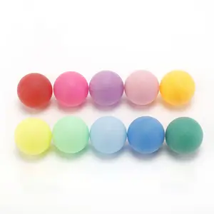 2024 Schlussverkauf farbige Pong-Bälle 40mm Unterhaltung Tischtennisschläger für Spiel Werbung Unterhaltung Spielzubehör