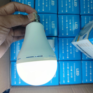 Bombilla LED Recargable de Emergencia A60 de 9W, Batería de Litio de 1200mAh, Material PBT+PP, para Hogar y Camping, SMD, Señalización de <span class=keywords><strong>Salida</strong></span> - Product Image 6