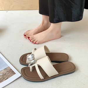 Chaussons pour homme et femme, élégants et tendance, pour l'extérieur, avec ajustement polyvalent et fonction antidérapante - Product Image 5