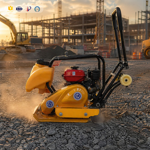 Compacteur à plaque professionnel Gx160 à essence 90 kg pour travaux lourds de construction routière avec système d'irrigation - Product Image 2