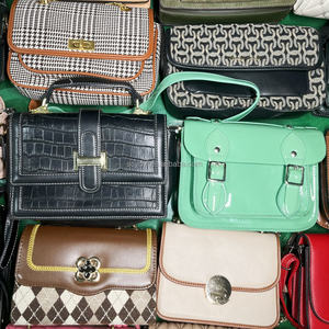 A15 Bolsos <span class=keywords><strong>de</strong></span> <span class=keywords><strong>segunda</strong></span> <span class=keywords><strong>mano</strong></span> <span class=keywords><strong>de</strong></span> marca al por mayor Bolsos Ukay Bolsos <span class=keywords><strong>de</strong></span> mujer Bolsos <span class=keywords><strong>de</strong></span> <span class=keywords><strong>segunda</strong></span> <span class=keywords><strong>mano</strong></span> <span class=keywords><strong>de</strong></span> marca Thrift Ladies Sling Bale Bolsos <span class=keywords><strong>de</strong></span> <span class=keywords><strong>segunda</strong></span> <span class=keywords><strong>mano</strong></span> en fardos - Product Image 3