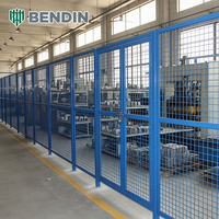 Barrière de sécurité pour atelier, grillage soudé galvanisé et thermolaqué, protection des machines pour équipements industriels