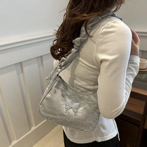 2025จับจีบกระเป๋าถือสะพายไหล่ข้างเดียวคุณภาพลำลองเก๋ไก๋สไตล์ใหม่ดีไซน์ผีเสื้อแฟชั่นอินเทรนด์ - Product Image 6