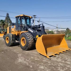 Chargeuse sur pneus ZL50GN jaune de Chine avec godet standard, moteur diesel Cummins, 4x4, pompe Denison, boîte de vitesses à roulements, 9 tonnes, pour la construction - Product Image 2
