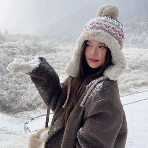 Gorro de punto estilo coreano con orejeras, gorro de invierno cálido a prueba de viento para mujer, rojo, negro, gris, beige, plegable, con patrón de diamantes - Product Image 3