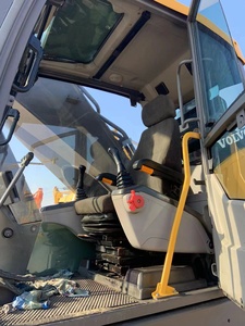 Excavatrice sur chenilles Volvo EC480 d'occasion, capacité de 50 tonnes, modèle 2018, capacité de la benne de 3 m, puissance de 112 kW, bon état, peinture d'origine - Product Image 5