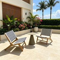 Ensemble de mobilier de jardin moderne et durable, base en bois massif, chaise en rotin PE, table basse, espaces de parc, villa, patio, résistant aux intempéries