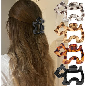 Pinza para el pelo con estampado de leopardo, diseño de garra de perro, hueca, de plástico brillante, accesorio de moda para el cabello - Product Image 2