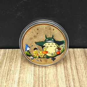 Moneda 2026 Espíritu del Bosque Gris Seis Poses Clásicas <span class=keywords><strong>de</strong></span> Películas, Hierro Bañado en Oro con Estuche - Product Image 3