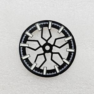 Nouvelle montre à cadran creux modifiée de 28,5 mm avec luminescence verte, accessoires de montre avec mouvement japonais NH70, outils et pièces de montre-bracelet - Product Image 5