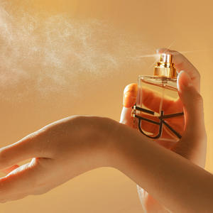 Perfume Femenino de Alta Calidad de Diseñador, Fragancia Duradera, Spray Corporal con Aroma Agradable, Perfume para Citas - Product Image 1