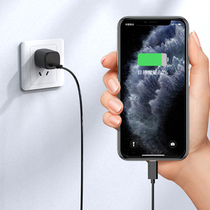 อะแดปเตอร์ชาร์จเร็ว Vina 20W PD Mini Charger 1 พอร์ต 100-240V รองรับแรงดันไฟฟ้าหลากหลาย มาตรฐาน CE รับรอง OEM โซลูชั่นอุปกรณ์ชาร์จสำหรับการเดินทาง - Product Image 3