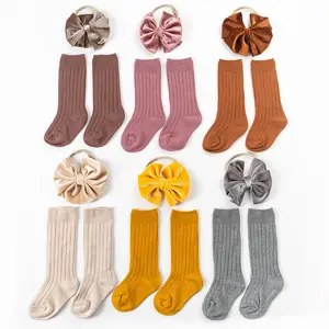 Chaussettes en coton doux pour bébé de 0 à 3 ans, avec gros nœud, bandeau en Nylon avec hauteur de genou, collection automne et hiver