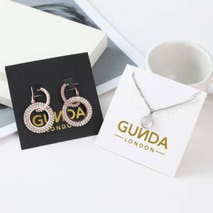 Elegante tarjeta de cartón de diseño para anillos, tarjeta personalizada con logotipo, embalaje para joyería, exhibición de aretes, tarjeta de papel reciclado, soporte para joyería. - Product Image 1