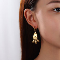 Vente en gros de boucles d'oreilles pendantes en forme de cactus de luxe de haute qualité en acier inoxydable 316L plaqué or 14k 18k PVD pour femmes