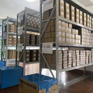 6ES7518-4AX00-1AC04 พอร์ต PLC คอนโทรลเลอร์ PROFINET IRT RT PROFIBUS พร้อมสวิตช์ 2 พอร์ต และ C C++ Runtime สำหรับอุตสาหกรรม 4.0 มัลติฟังก์ชั่น - Product Image 1