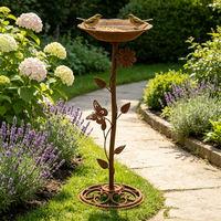 Bain d'oiseaux vintage rustique en métal avec motif floral et papillon, décoration de jardin extérieur