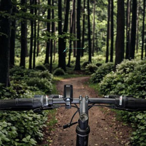 Innovadora luz LED para bicicleta de 210LM de haz ancho, 4 modos, montaje sin herramientas, resistente al agua, visibilidad de seguridad para ciclismo, AA IP68 para acampar - Product Image 6