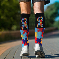 Chaussettes de compression montantes personnalisées en gros, directement de l'usine, design patchwork contrastant, motif puzzle autisme, OEM, marque privée, commande en gros