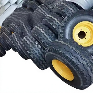 Neumáticos Tubeless Vacuum de Diseño Radial Sólido 10.0/80-12 para Maquinaria Agrícola, Rastrillos de Heno, Empacadoras y Carros de Alimentación - Product Image 5