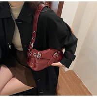 Sac de moto tendance, nouveau sac à bandoulière rétro tendance, texture élégante, sac de bras charmant et simple