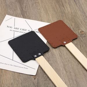 Matamoscas de Cuero PU al por Mayor con Mango de Madera, Personalizable, Perforado, Herramienta Duradera para el Control de Plagas - Product Image 1