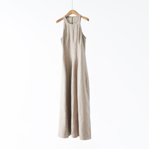 Abito Senza Maniche di Lusso Italiano B ~ C 26, Nuova Collezione Primavera, in Twill di Lino Scintillante, Silhouette Verticale di Alta Qualità, Collo Tondo - Product Image 4